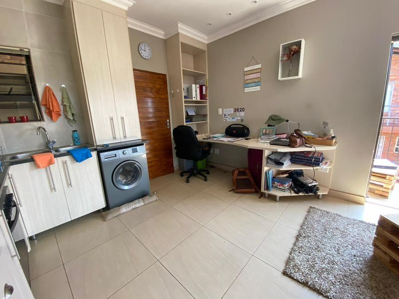 Student apartment in prime area for sale - Potchefstroom - Photo 4