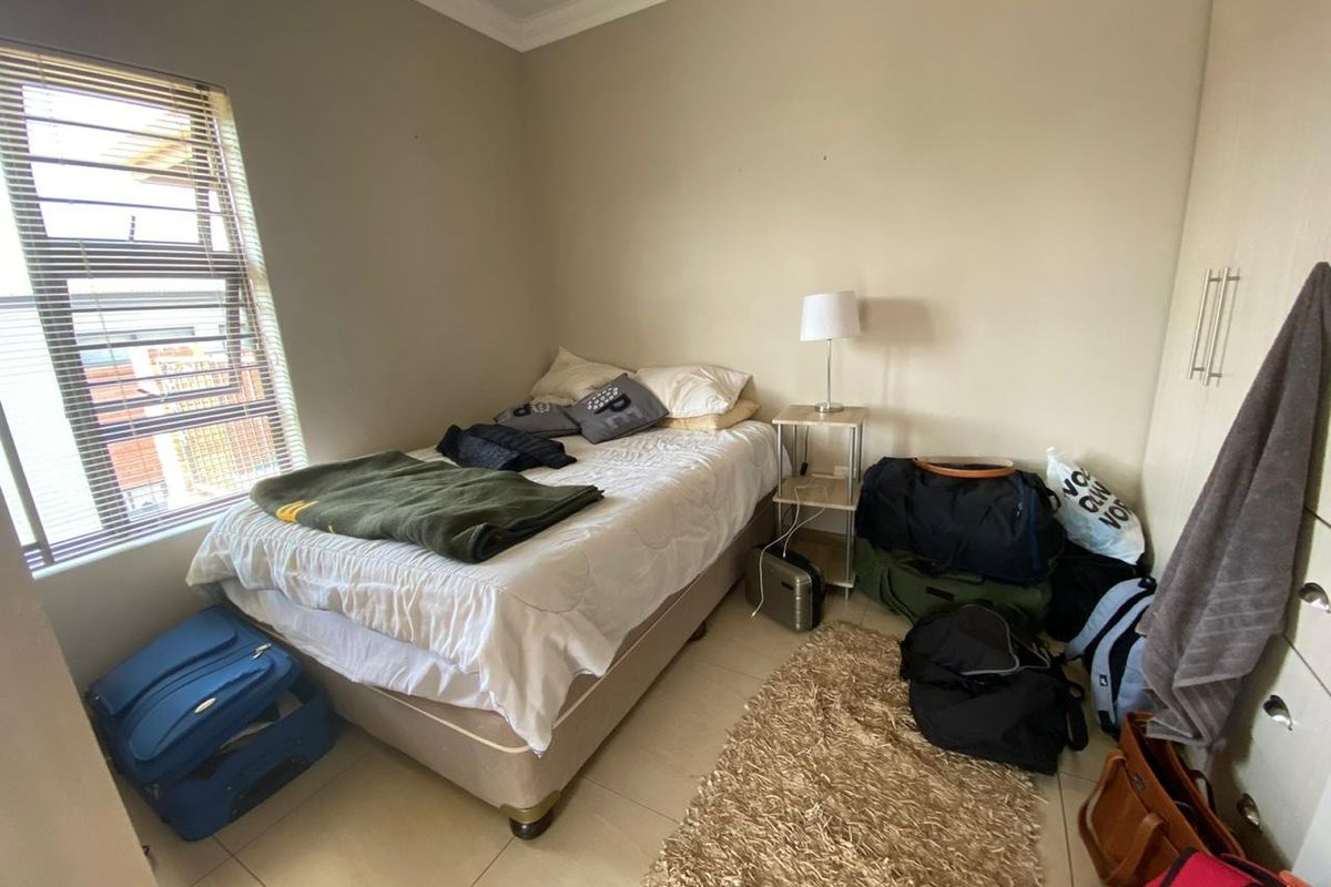 Student apartment in prime area for sale - Potchefstroom - Photo 3