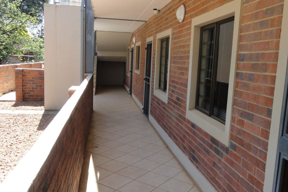 Beautiful one-bedroom flat – Potchefstroom – For Sale - Photo 5