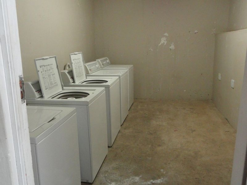 Beautiful one-bedroom flat – Potchefstroom – For Sale - Photo 8