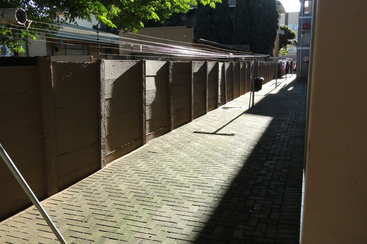 Beautiful one-bedroom flat – Potchefstroom – For Sale - Photo 2
