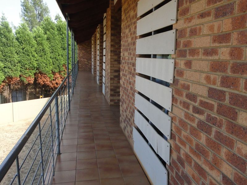 Beautiful one-bedroom flat – Potchefstroom – For Sale - Photo 7