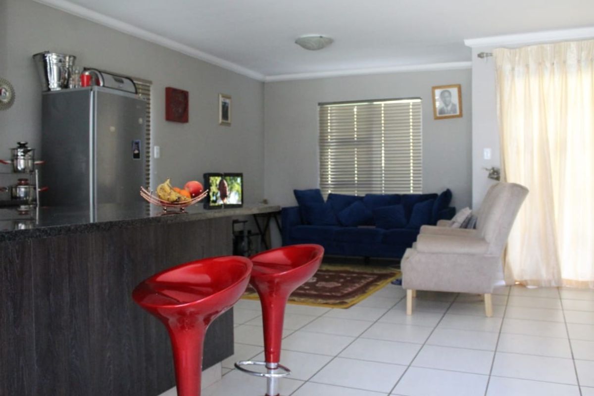 Modern duplex townhouse - Photo 4