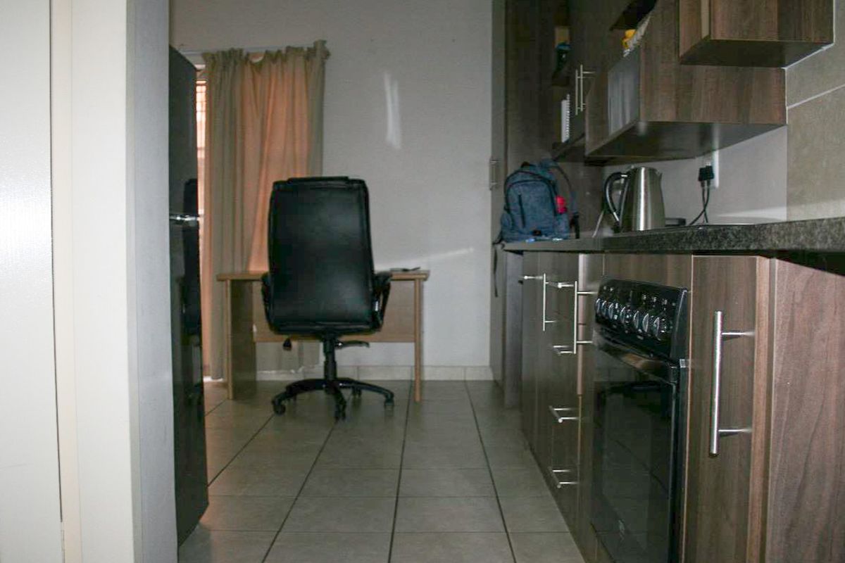 Spacious and modern apartment - Photo 3