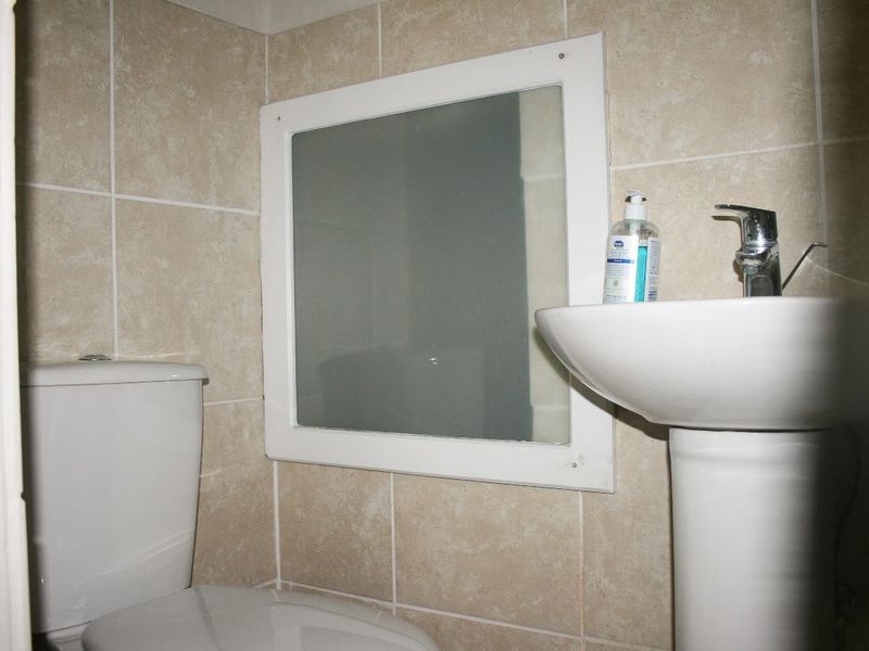 Spacious and modern apartment - Photo 7