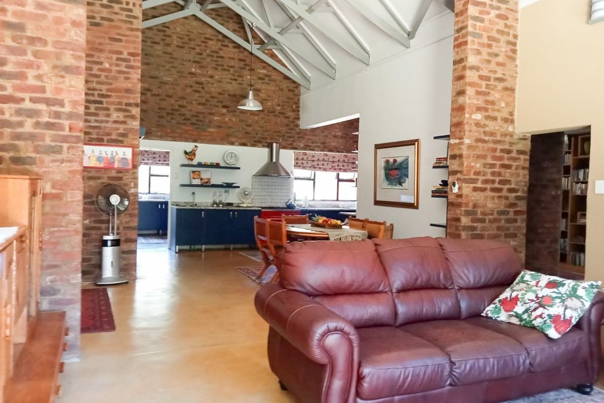 The epitome of the perfect family and holiday home - Photo 5