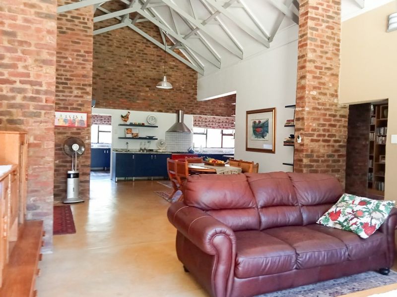 The epitome of the perfect family and holiday home - Photo 5