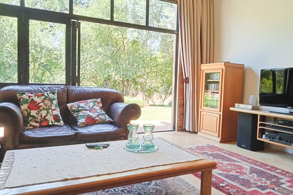 The epitome of the perfect family and holiday home - Photo 3