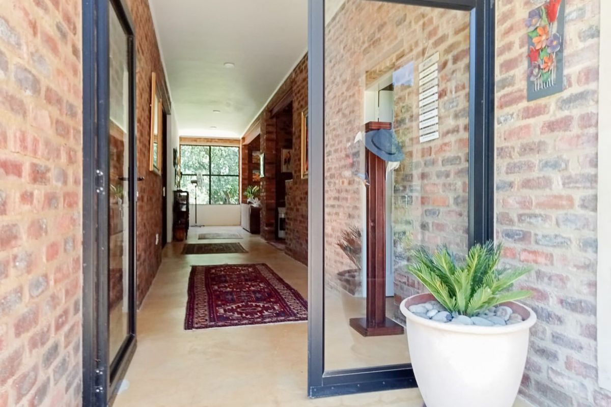 The epitome of the perfect family and holiday home - Photo 2