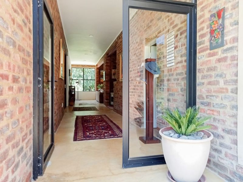 The epitome of the perfect family and holiday home - Photo 2