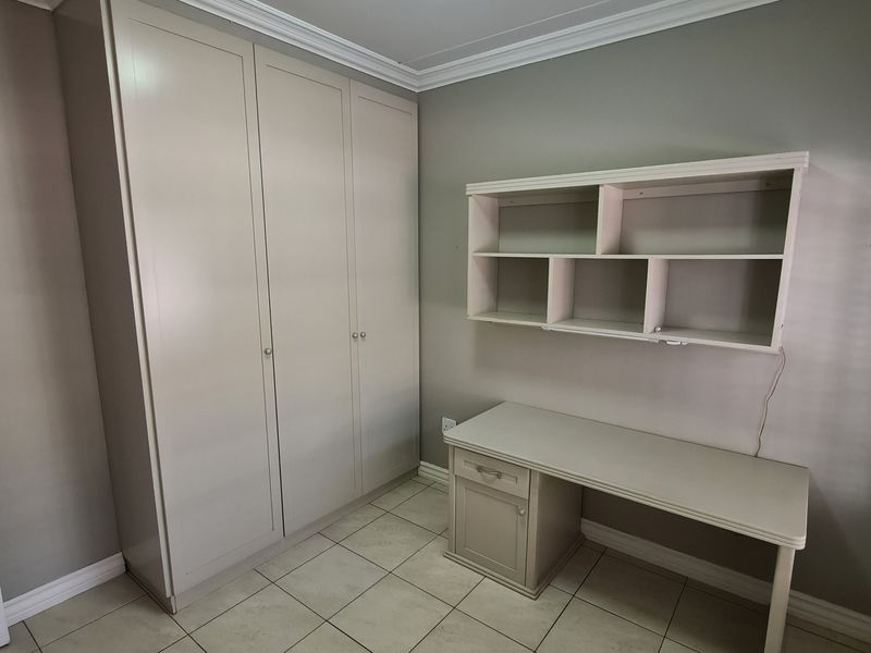 Spacious Two-Bedroom Apartment– Potchefstroom – For Sale - Photo 10