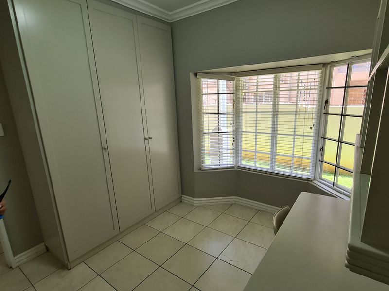 Spacious Two-Bedroom Apartment– Potchefstroom – For Sale - Photo 7