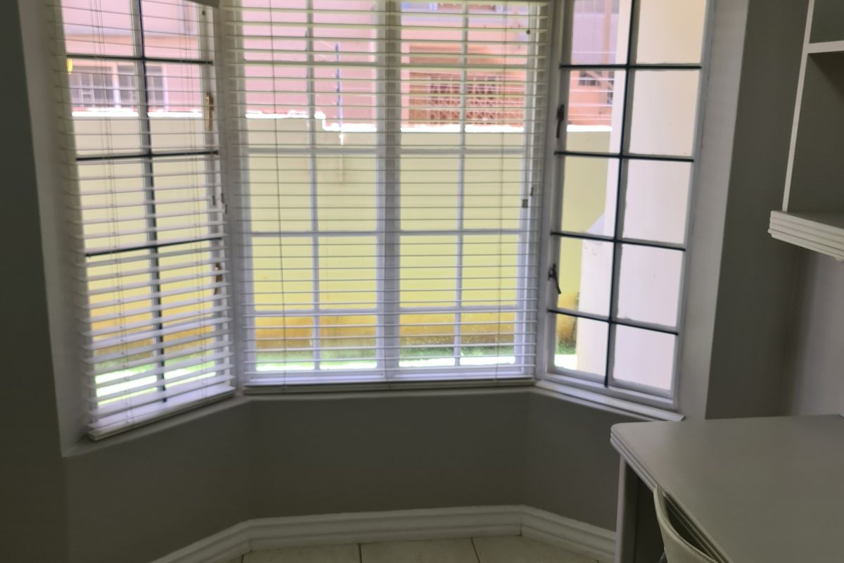 Spacious Two-Bedroom Apartment– Potchefstroom – For Sale - Photo 5