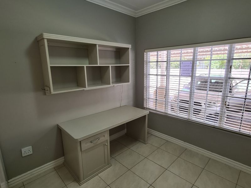 Spacious Two-Bedroom Apartment– Potchefstroom – For Sale - Photo 9