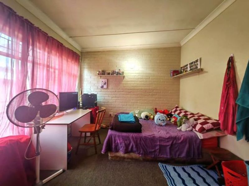 2 Bedroom Duplex For Sale - Photo 10