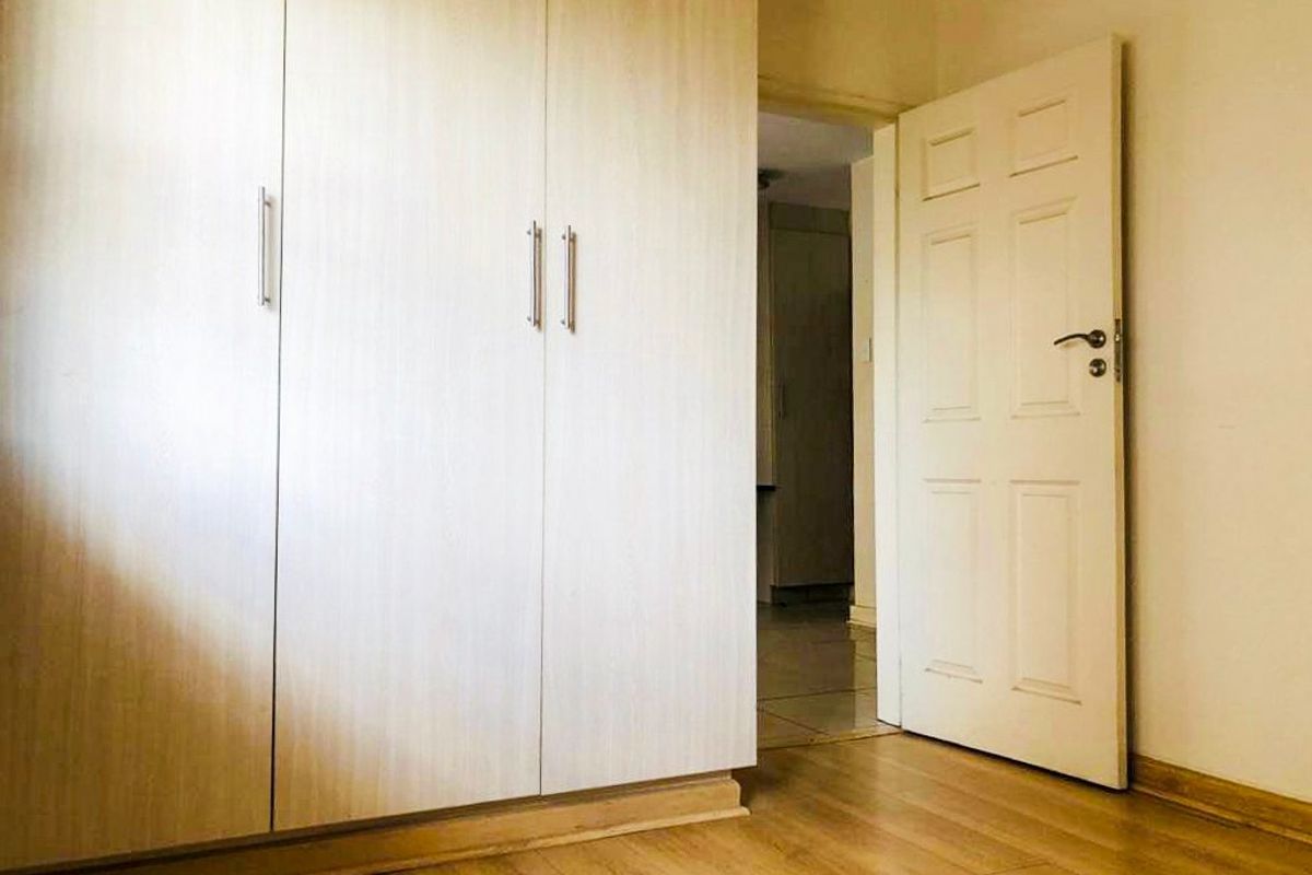Modern, neat and spacious apartment - Photo 4