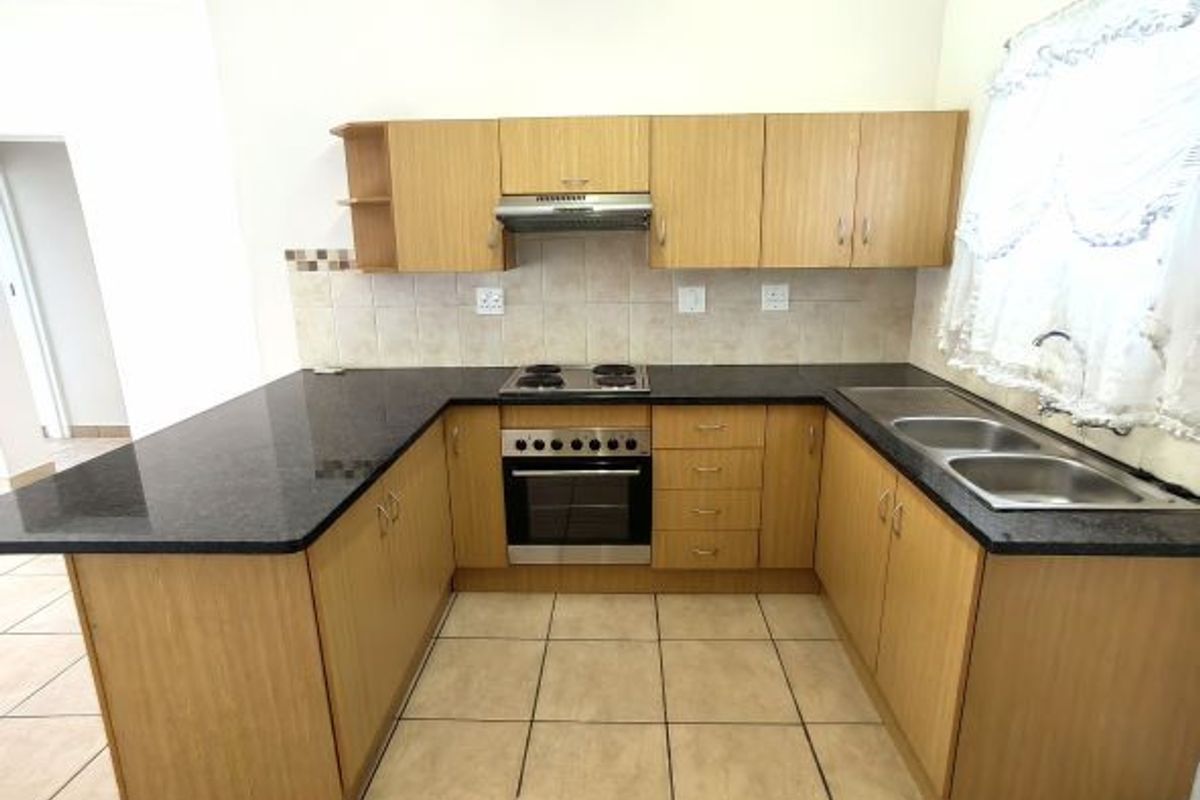 Modern 2 bedroom apartment near the North West University - Photo 3