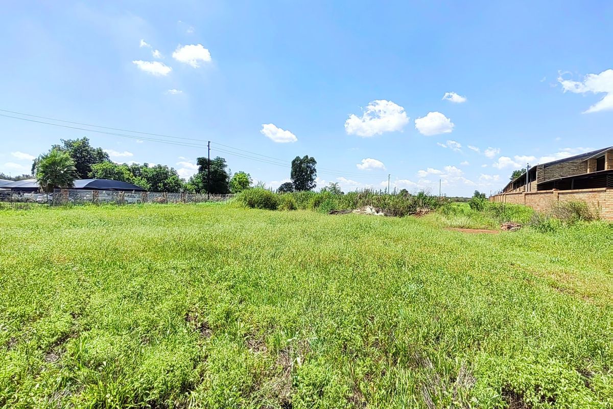 Development land! - Photo 3