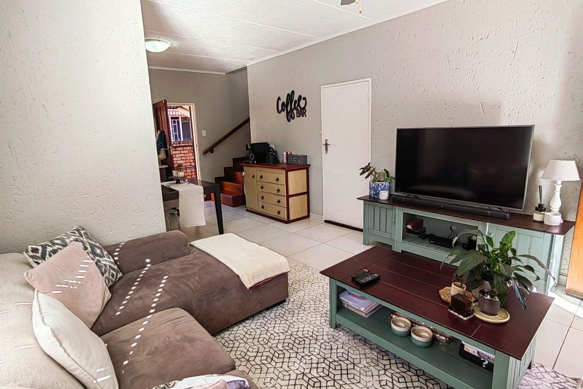 Modern Townhouse in Ballie Park - Photo 4