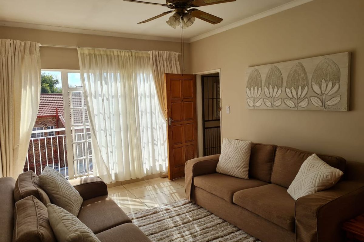 Spacious 2 Bedroom Apartment - Photo 3