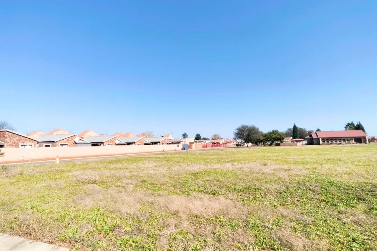 Development Opportunity: Rezoned Land with 4140 Square Meters! - Photo 5