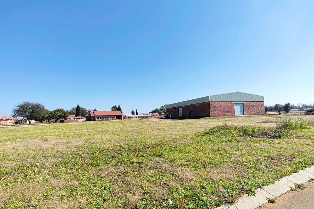 Development Opportunity: Rezoned Land with 4140 Square Meters! - Photo 4