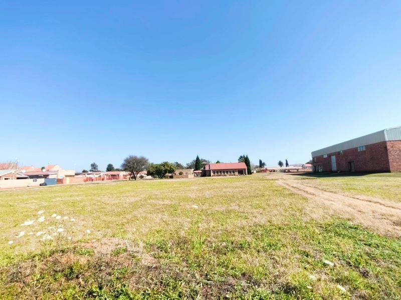 Development Opportunity: Rezoned Land with 4140 Square Meters! - Photo 3