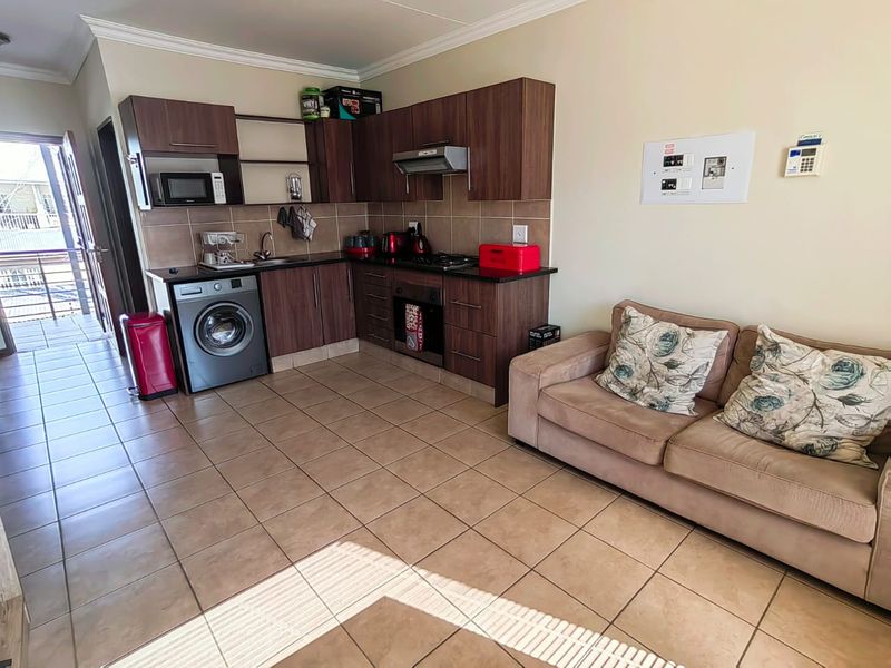 Modern Apartment close to the NWU! - Photo 5