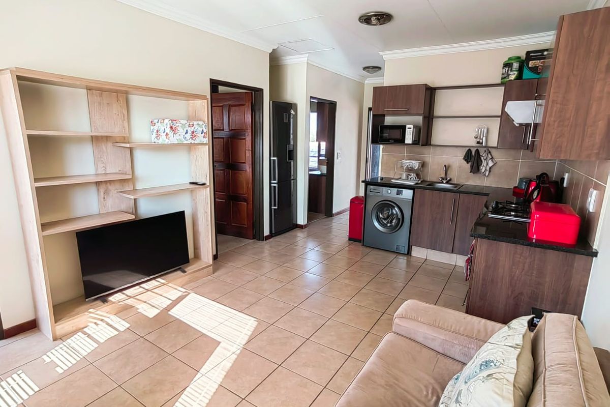 Modern Apartment close to the NWU! - Photo 2