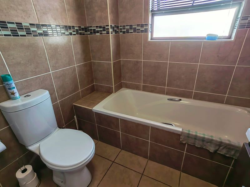 2 Bedroom Apartment close to te NWU! - Photo 8