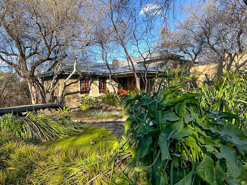 Exquisite Riverfront Property Blending Luxury and Serenity - Photo 2