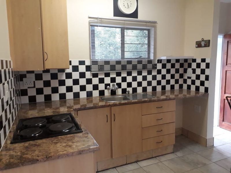 Spacious 1 Bedroom Apartment! - Photo 5