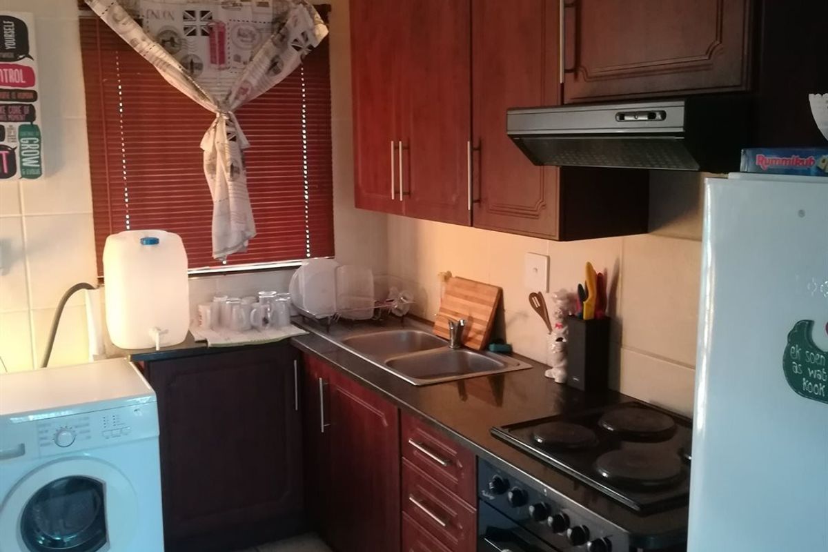 Modern Two-Bedroom Townhouse- Potchefstroom – For Sale - Photo 3