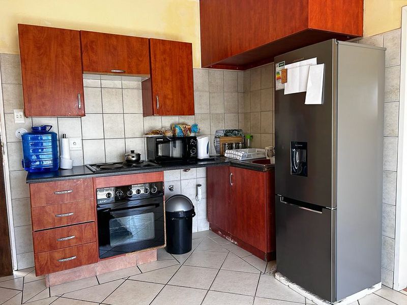 Spacious and modern apartment - Photo 2