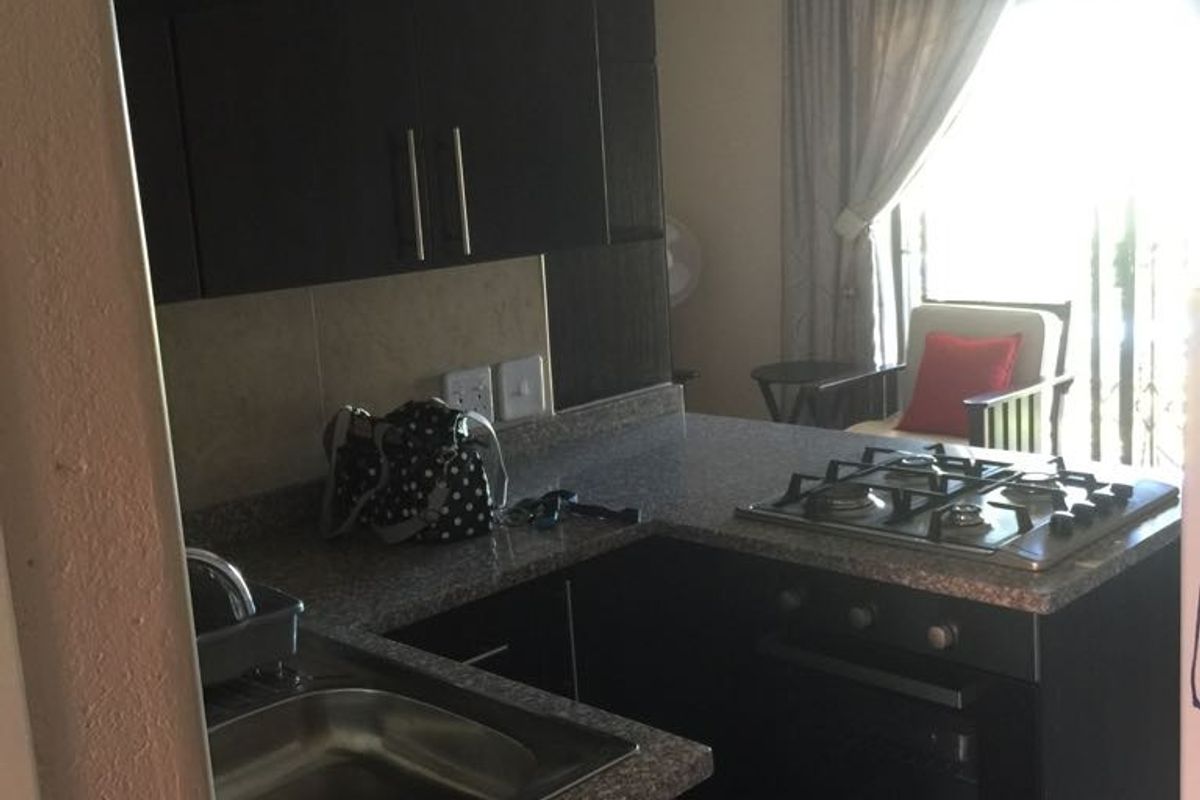 Neat One - Bedroom Apartment – Ideal for students – Potchefstroom – For Sale - Photo 2