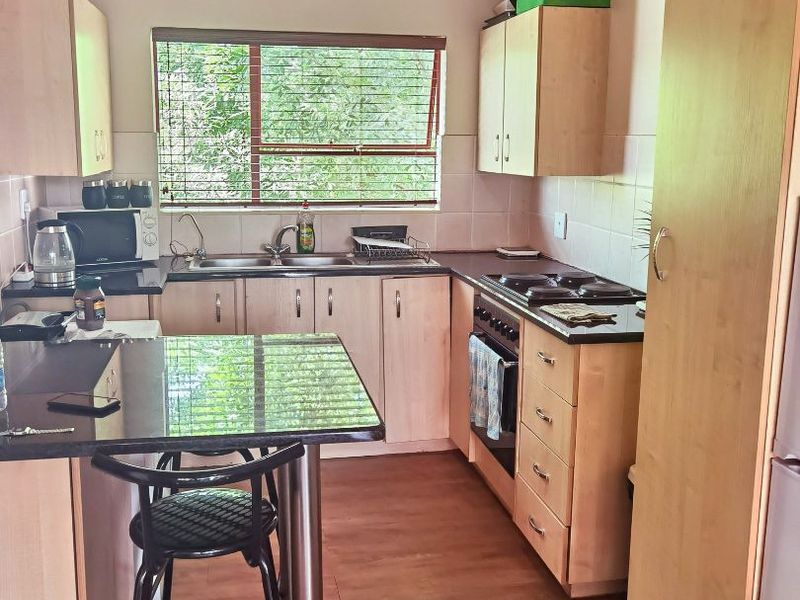 Spacious apartment - conveniently located - Photo 4