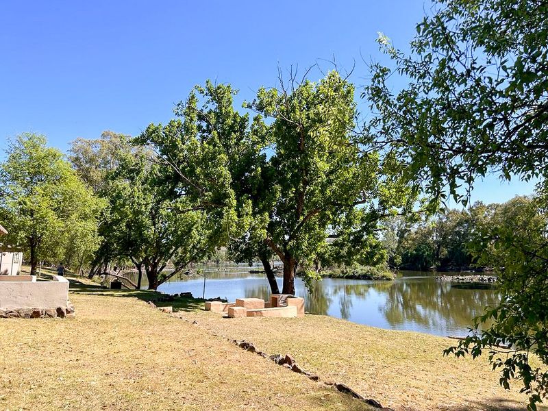 Create your own personal haven or continue the legacy of this fishing and camping resort - Photo 4