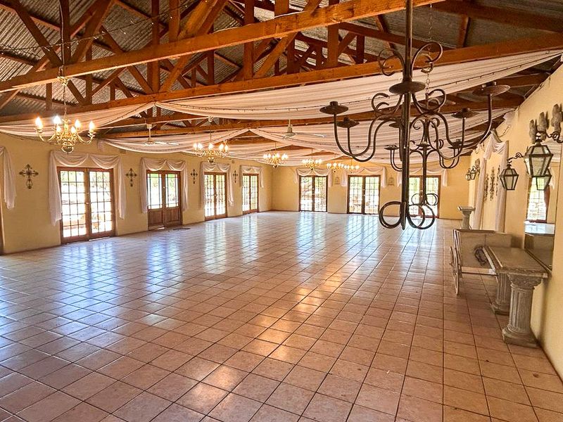 Amazing property with unique opportunities - Photo 7