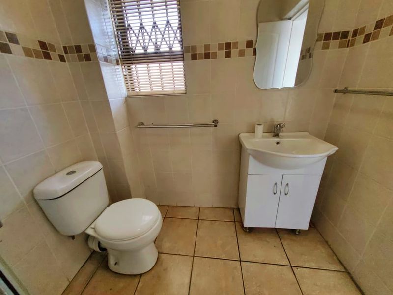 Walking Distance from the NWU! - Photo 10