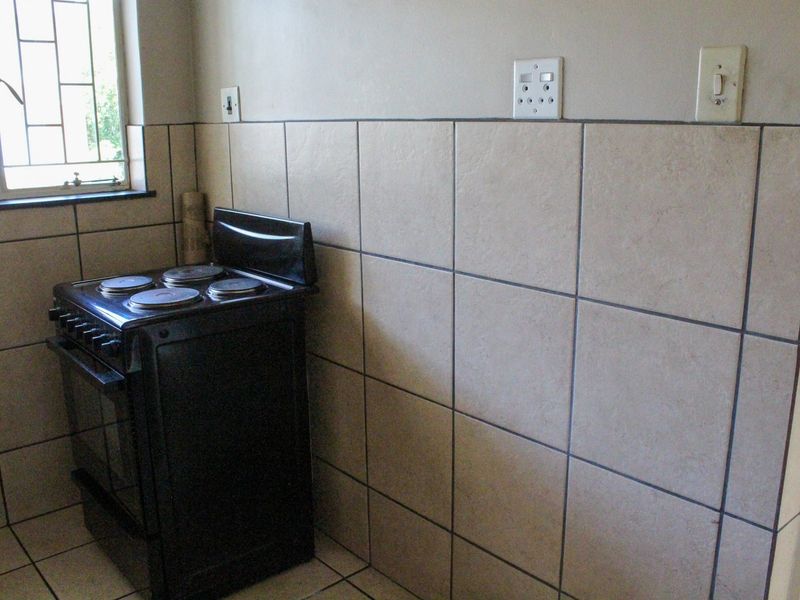 Secure apartment in Baillie Park - Photo 7