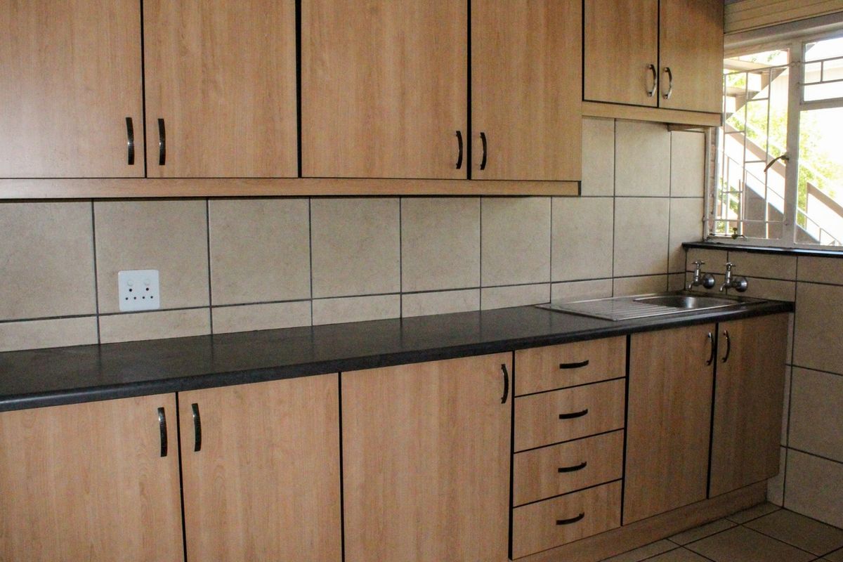 Secure apartment in Baillie Park - Photo 5