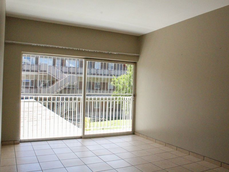 Secure apartment in Baillie Park - Photo 2