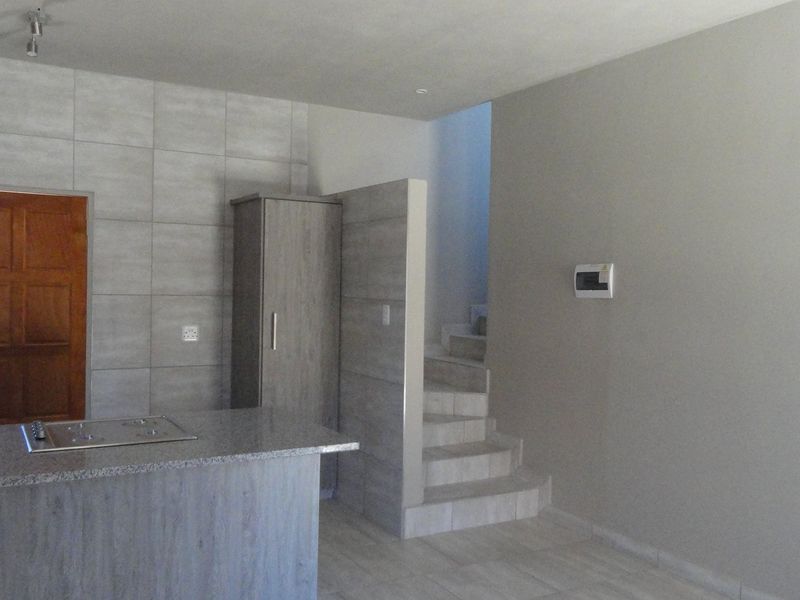 Spacious Two-Bedroom Townhouse - Potchefstroom – For Sale - Photo 5