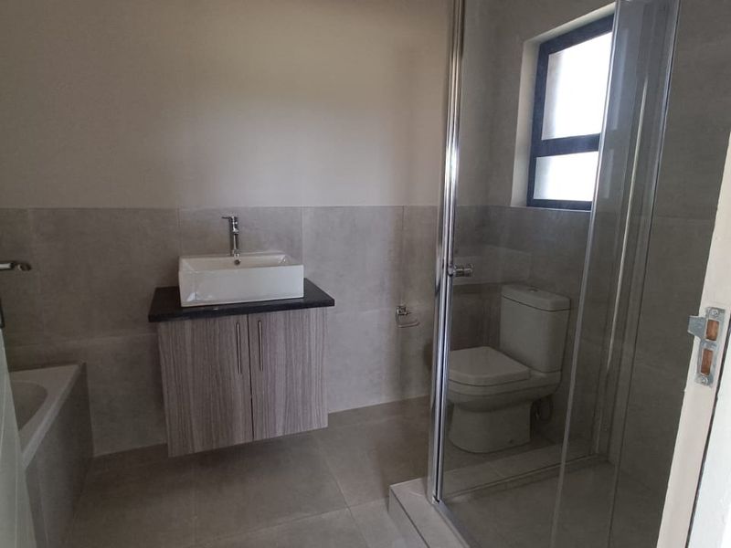 Modern Three - Bedroom Townhouse - Potchefstroom – For Sale - Photo 8