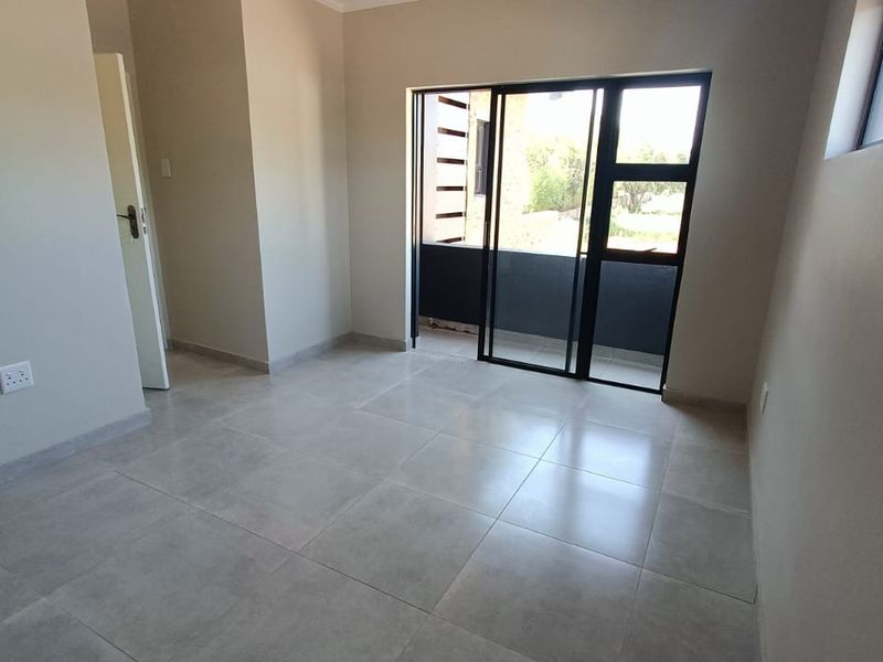 Modern Three - Bedroom Townhouse - Potchefstroom – For Sale - Photo 6