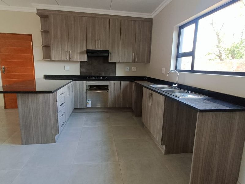 Modern Three - Bedroom Townhouse - Potchefstroom – For Sale - Photo 2