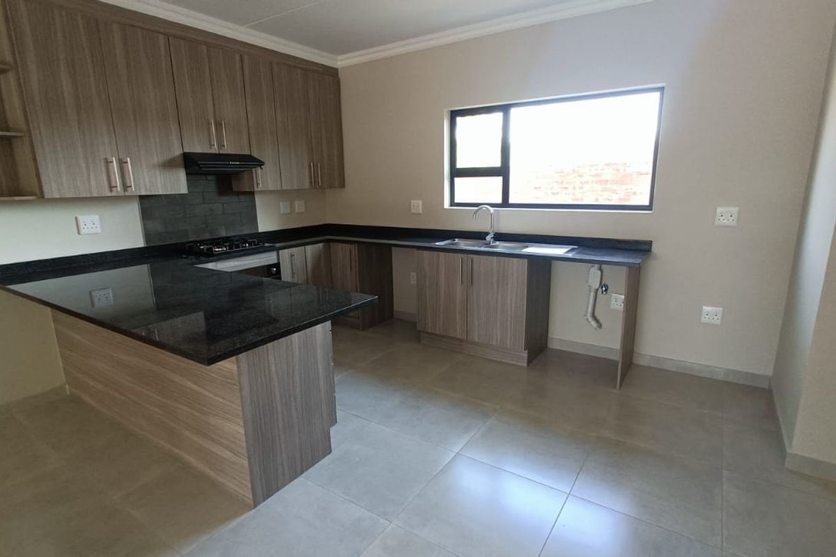Modern Three - Bedroom Townhouse - Potchefstroom – For Sale - Photo 3