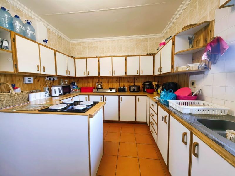 Family Home with a 1 Bedroom Flat! - Photo 8