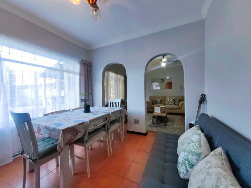 Family Home with a 1 Bedroom Flat! - Photo 6