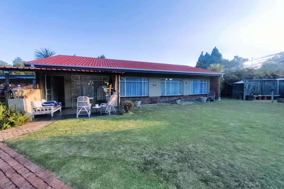 Family Home with a 1 Bedroom Flat! - Photo 2